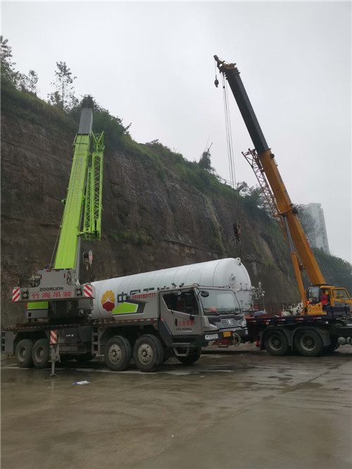 盐湖区“不怕风雨冻”—— 吊车的 “恶劣环境适应” 技术